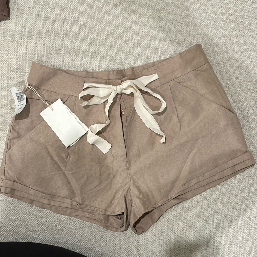 Wilfred brand new shorts with tie